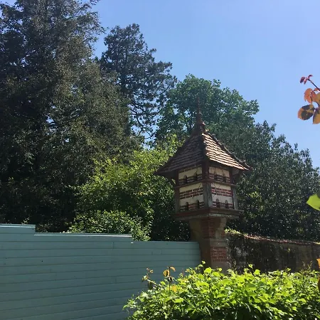 Le Chateau Des Tourelles En Vendee * La Gaubretiere