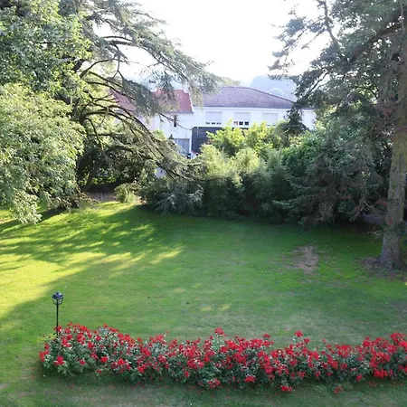 Le Chateau Des Tourelles En Vendee לינה וארוחת בוקר *