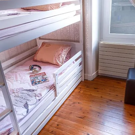 Le Chateau Des Tourelles En Vendee Bed & Breakfast 3*