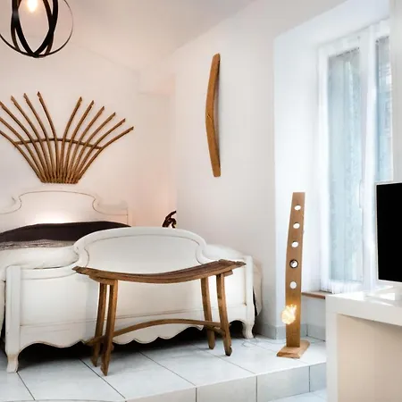 Le Chateau Des Tourelles En Vendee 4*