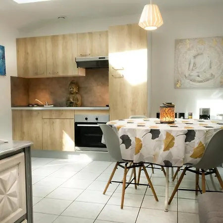Bed & Breakfast Le Chateau Des Tourelles En Vendee La Gaubretiere