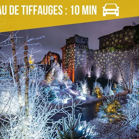 Couette-café Le Château Des Tourelles En Vendée 4*