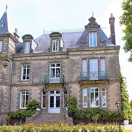 Bed & Breakfast Le Chateau Des Tourelles En Vendee
