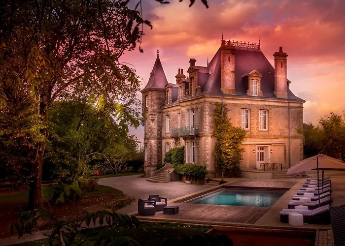 Le Château Des Tourelles En Vendée