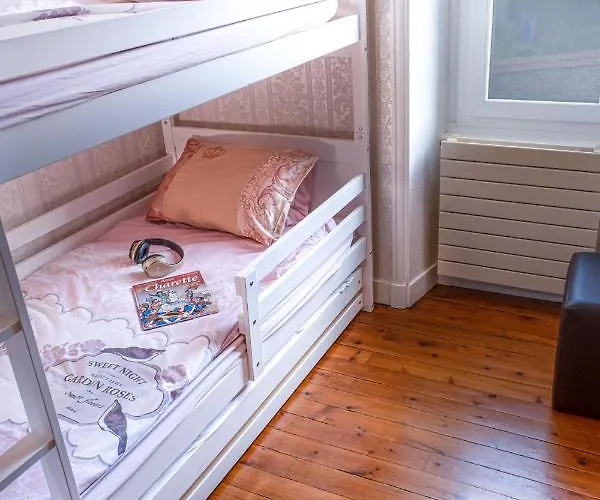 Le Château Des Tourelles En Vendée Couette-café 3*