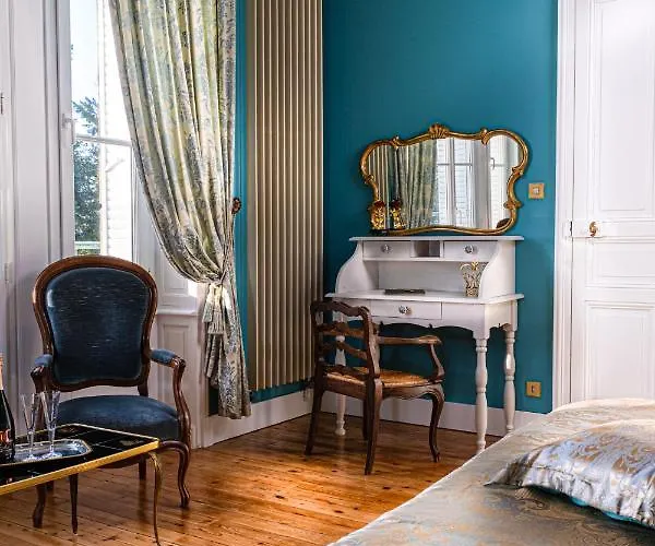 Le Château Des Tourelles En Vendée