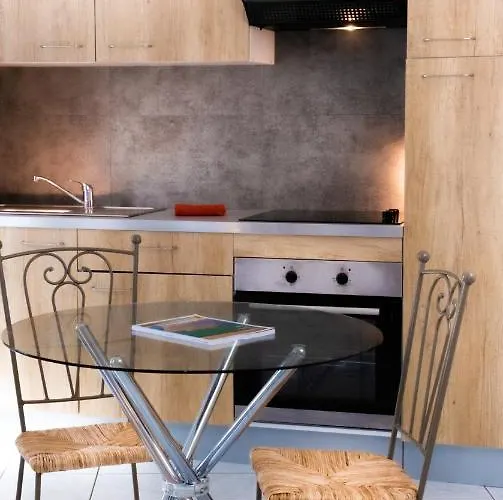 Le Château Des Tourelles En Vendée Couette-café 3*