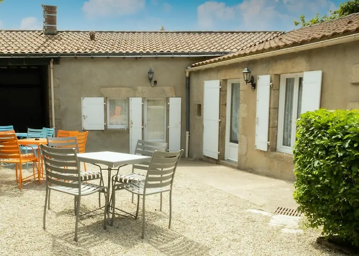 Le Château Des Tourelles En Vendée 3*