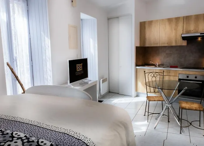 Couette-café Le Château Des Tourelles En Vendée